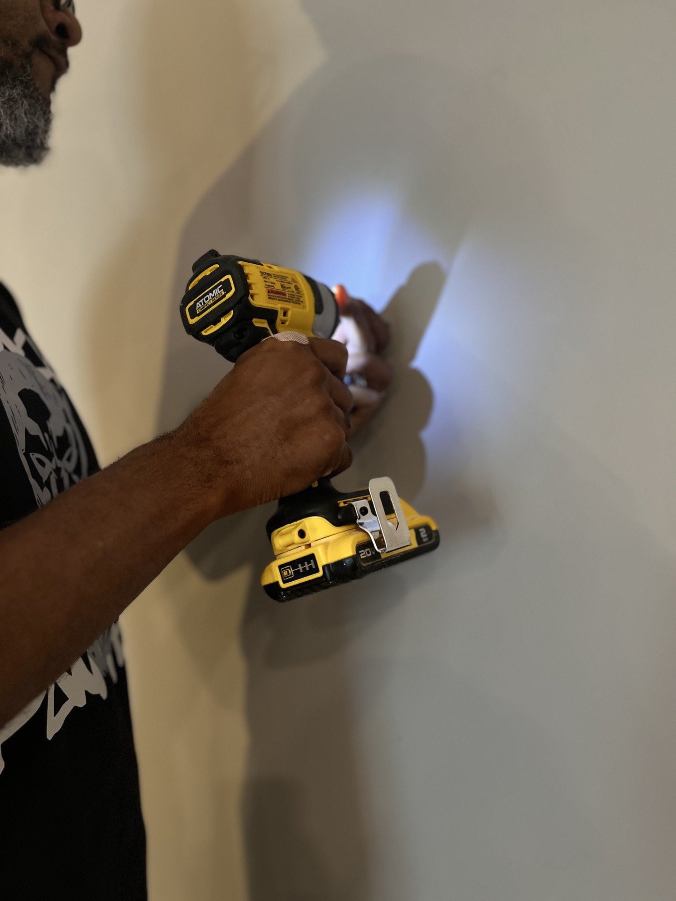 Secure installation — drilling / anchoring